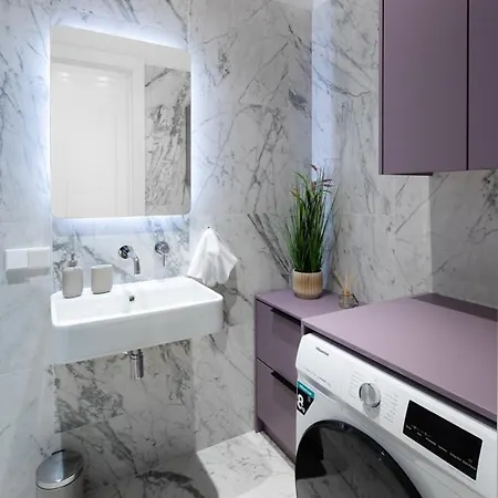 Raina Boulevard Exclusive Design By The Park