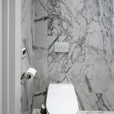 Apartment Raina Boulevard Exclusive Design By The Park