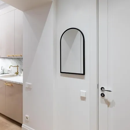 Apartment Raina Boulevard Exclusive Design By The Park