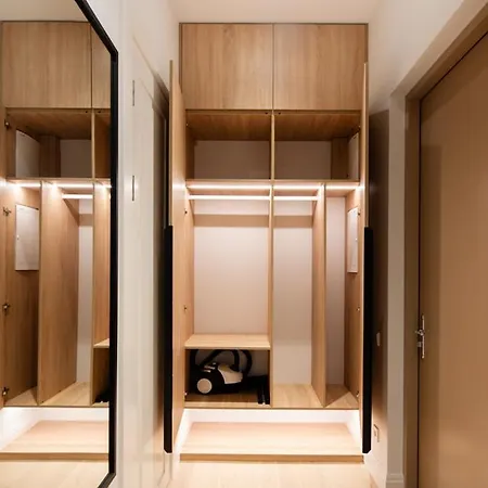 Raina Boulevard Exclusive Design By The Park Riga