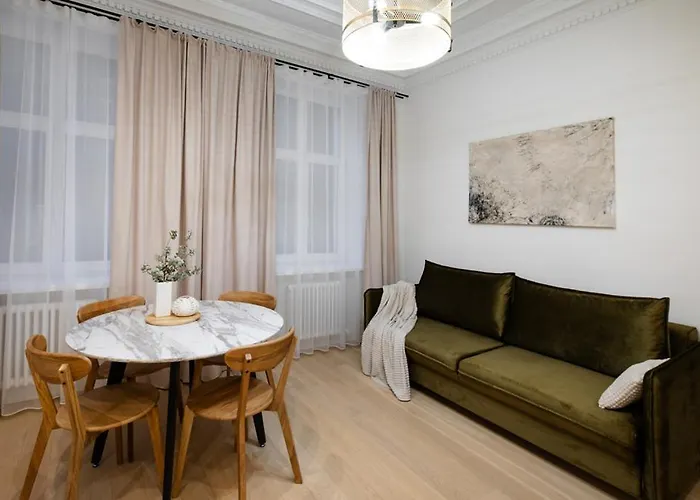 Raina Boulevard Exclusive Design By The Park Riga