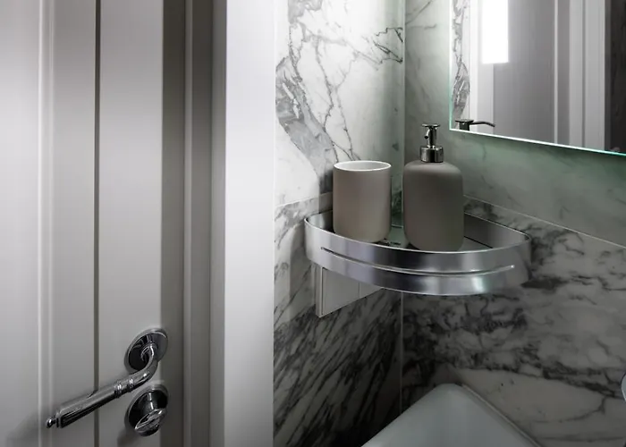 Raina Boulevard Exclusive Design By The Park Dzīvoklis