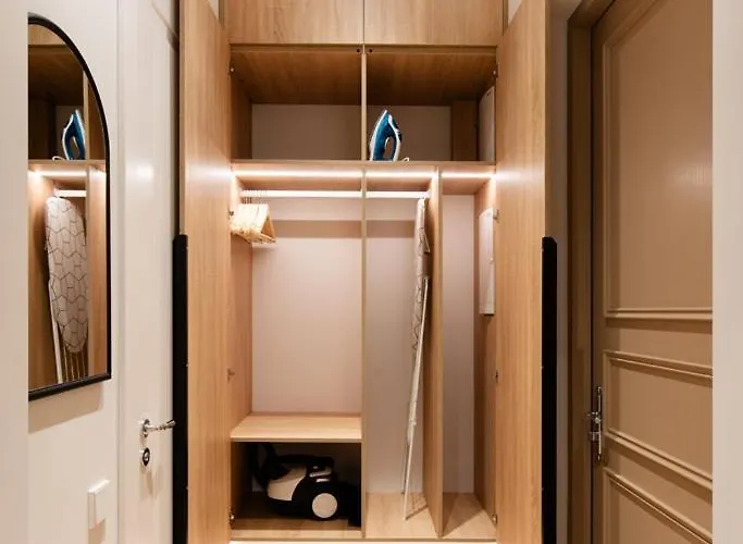 Raina Boulevard Exclusive Design By The Park *