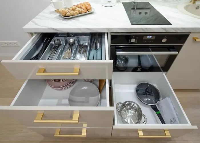 Raina Boulevard Exclusive Design By The Park