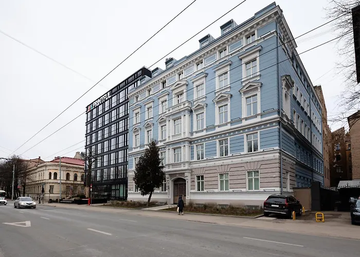 Raina Boulevard Exclusive Design By The Park Dzīvoklis