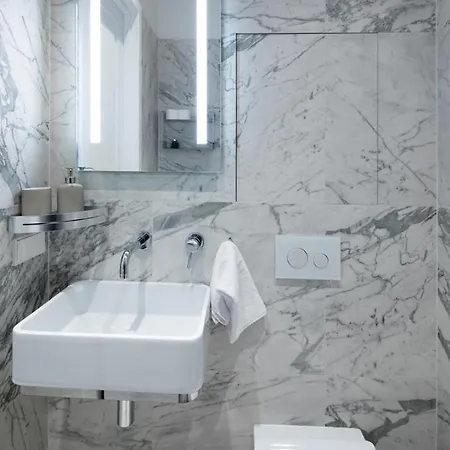 Raina Boulevard Exclusive Design By The Park