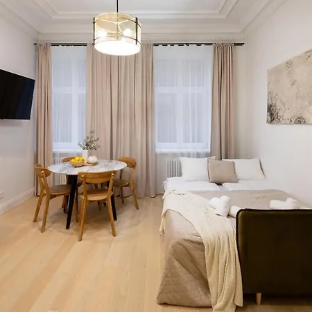 Raina Boulevard Exclusive Design By The Park Апартаменты *