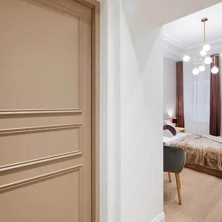 Raina Boulevard Exclusive Design By The Park Appartement Riga