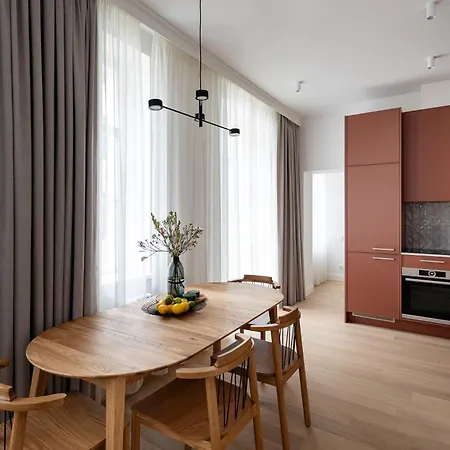 Апартаменты Raina Boulevard Exclusive Design By The Park *