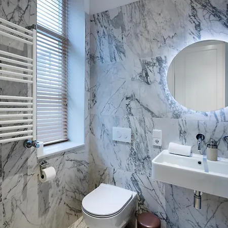 Raina Boulevard Exclusive Design By The Park Riga