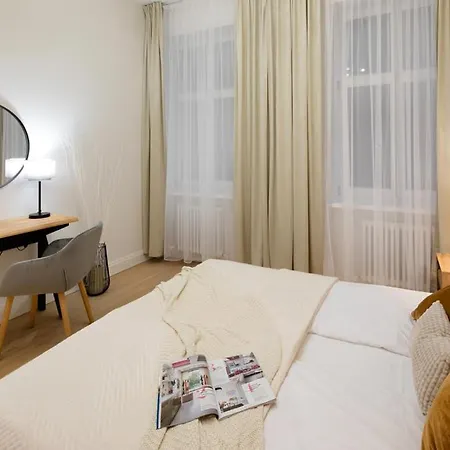 Raina Boulevard Exclusive Design By The Park Apartamento