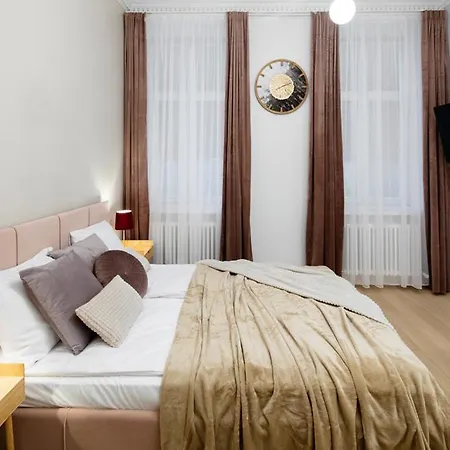 Raina Boulevard Exclusive Design By The Park