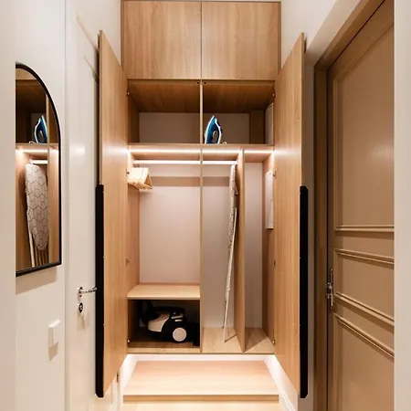 Raina Boulevard Exclusive Design By The Park *