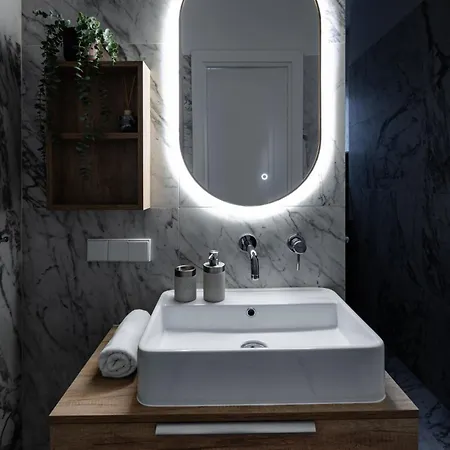 Raina Boulevard Exclusive Design By The Park Riga